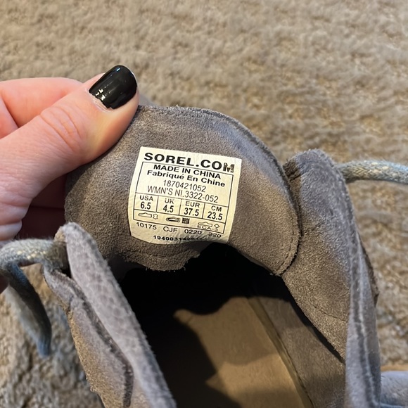 Sorel Evie Grey Suede Wedge Lace-up Ankle Waterproof Bootie. EUC 6.5 - Picture 7 of 8